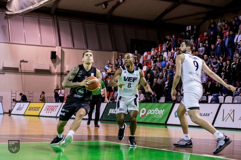Elksnis - čempionāts baskebolā