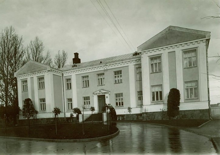 Skats uz Valmieras pilsētas slimnīcu. Foto 1938.g. XI.