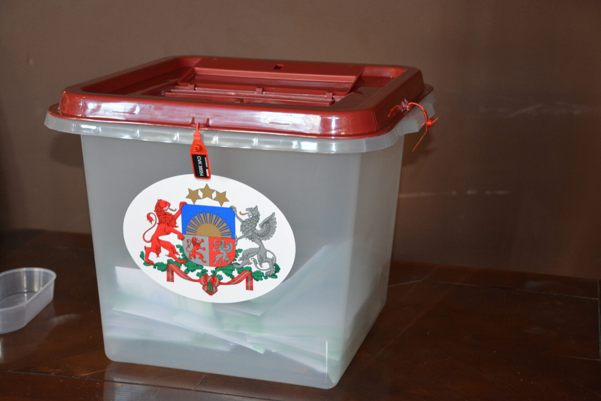 Otrajā vēlēšanu dienā Valmieras novadā nobalsojuši 2100 iedzīvotāji
