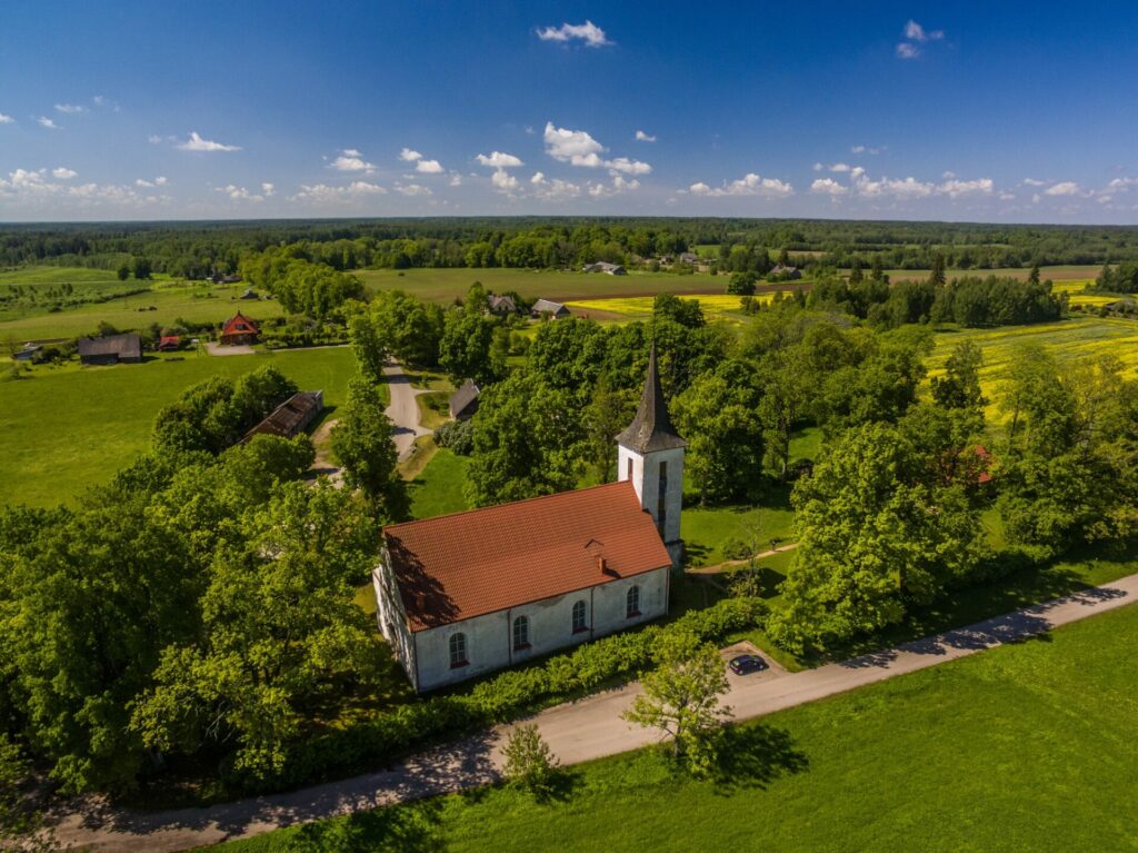 Ēveles baznīca