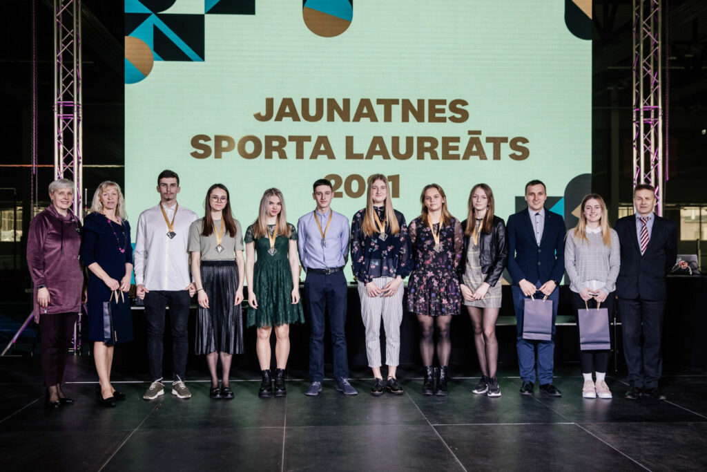 Valmierā 11. martā sveikti Valmieras novada jaunatnes sporta laureāti un viņu treneri, kuri pagājušajā gadā uzrādījuši augstvērtīgus rezultātus vietējā un starptautiskā mērogā.