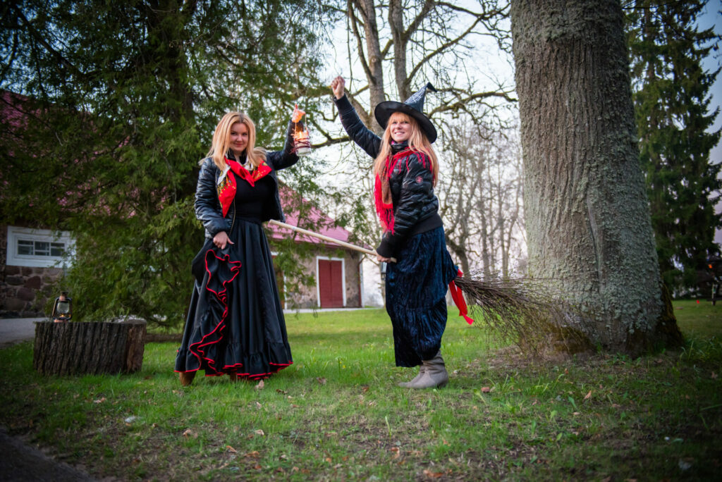 Naktī uz 1. maiju ir Valpurģu nakts – seni, tradicionāli svētki, kurus agrāk atzīmēja daudzās Eiropas kultūrās. Šodien daudzās valstīs tie ir dažāda veida jautri svētki, kas vairāk līdzinās karnevālam un citām jautrām izdarībām. Piekto gadu arī Jērcēnmuižā notiks Valpurģu nakts norise, šogad ar nosaukumu “Spīganu nakts”. Aicinām uz Jērcēnmuižu 30. aprīlī plkst.19.00.