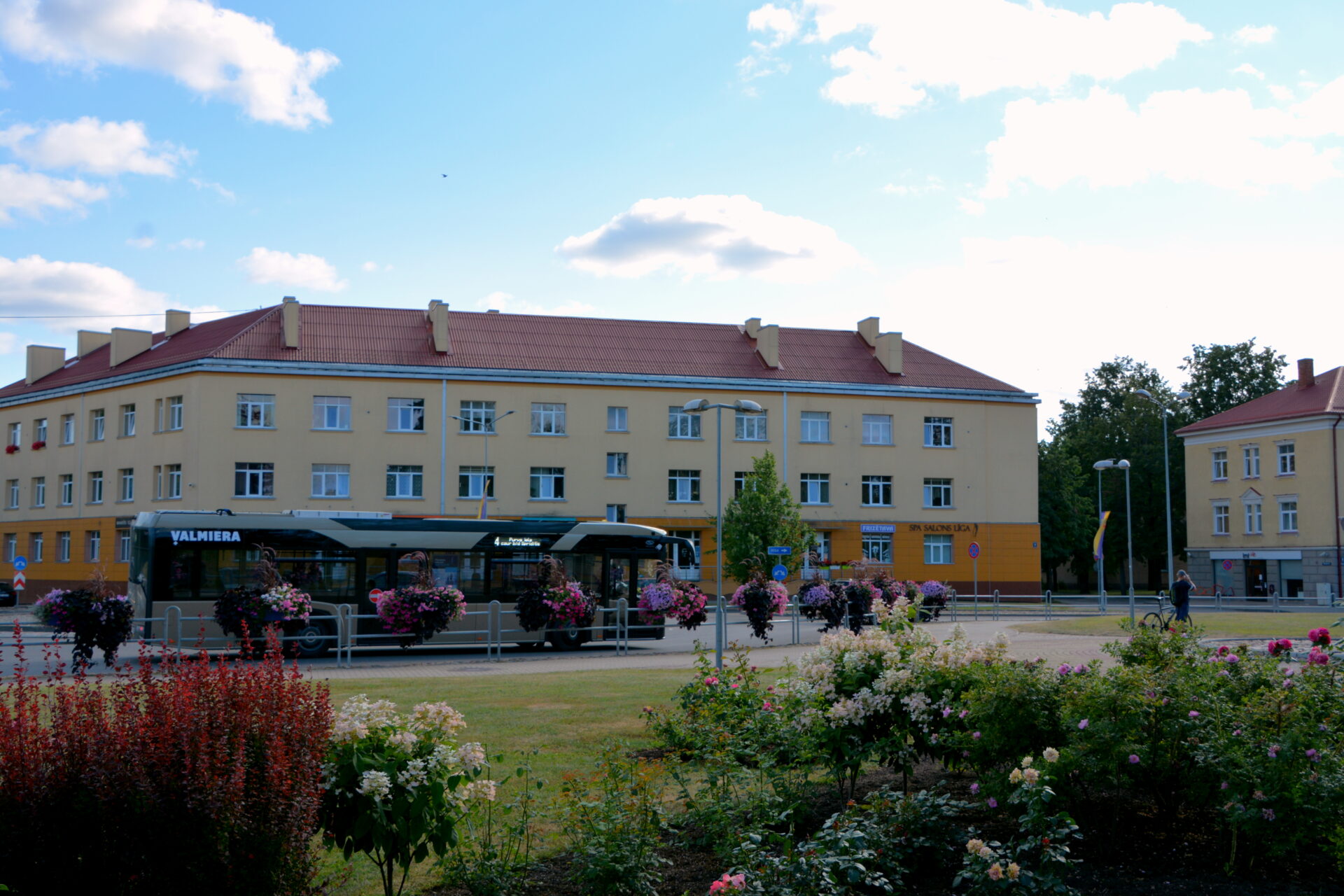 SIA “VTU Valmiera” informē, ka no 1.jūnija gaidāmas izmaiņas Valmieras pilsētas 12.maršruta autobusu kustībā.