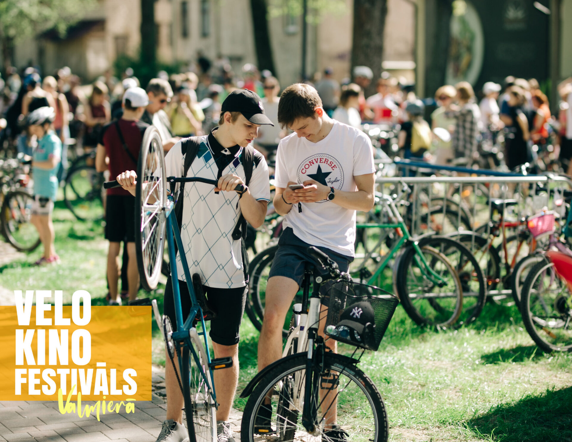 Jau septīto gadu Valmiera kļūs par kino un aktīva dzīvesstila galvaspilsētu, aicinot no ziemas miega izvilkt savus velo un doties aizraujošā piedzīvojumā. Šogad Kino Pedālis atgriezīsies savā ierastajā formātā – velo un kino ienāk pilsētā.