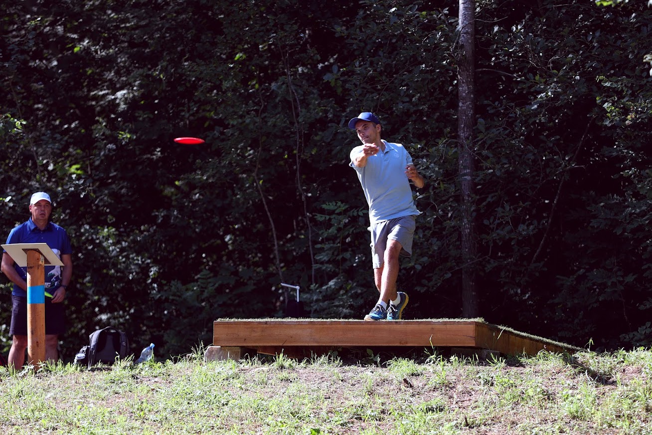 Nedēļas nogalē Valmierā, Pauku priedēs, kur jau vairāk nekā gadu izveidota disku golfa trase, norisināsies otrais no četriem Latvijas kausa posmiem disku golfā.