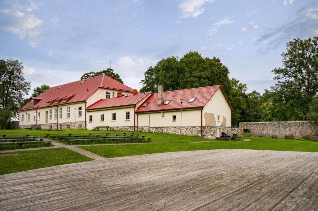 Sēļu muiža