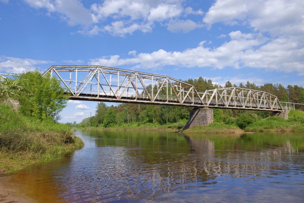 Gauja pie dzelzīša