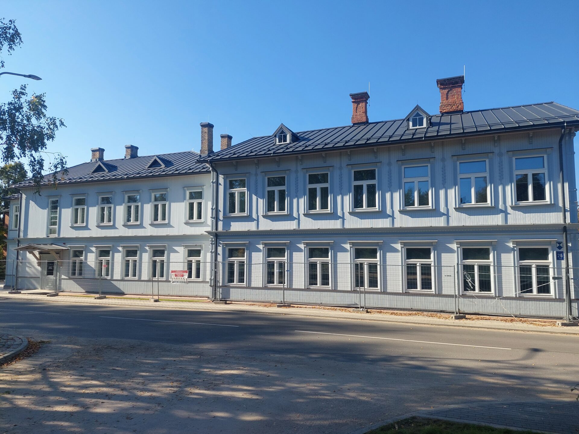 Rūjienā atjaunota bijusī slimnīcas ēka