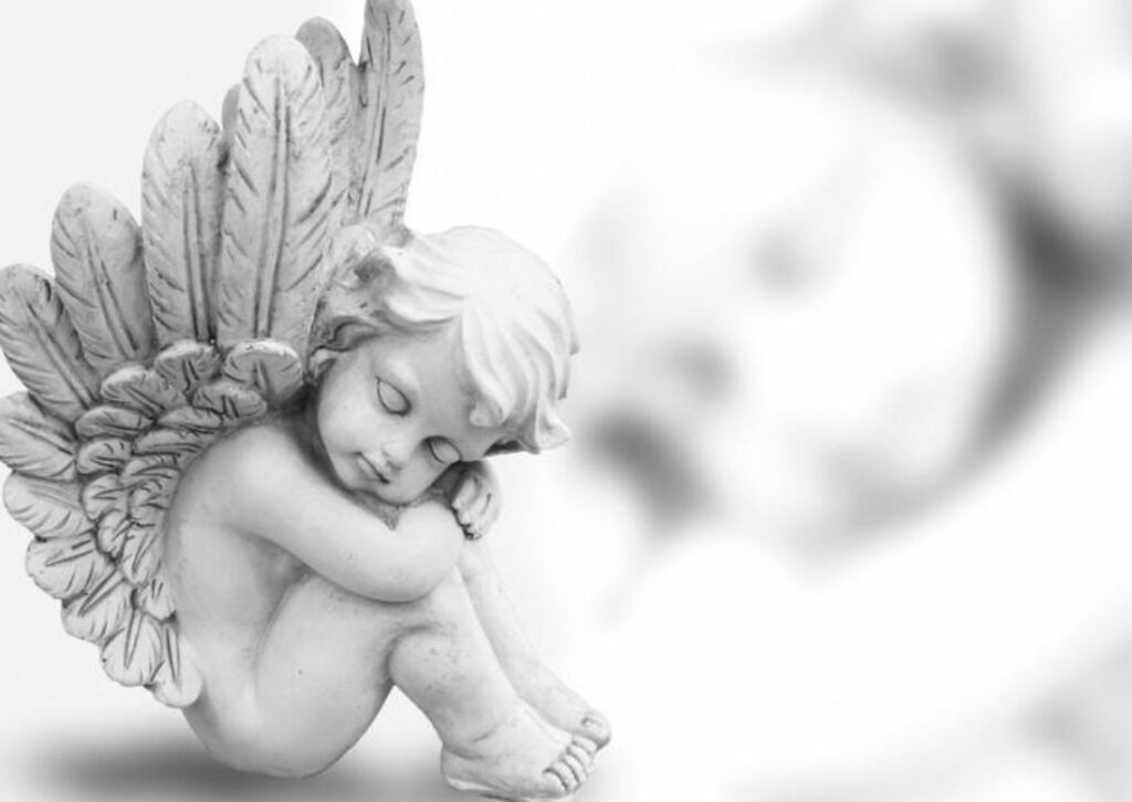 Līdz 13. janvārim Naukšēnu Cilvēkmuzejā skatāma kolekciju izstāde "Svētku laiks". Izstādes simbols ir eņģelis.