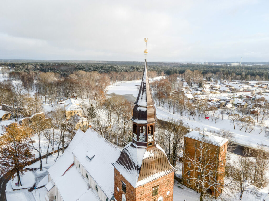 Ziemas mūzikas festivāls Valmierā - klaviermūzikas un vokālistu konkurss.