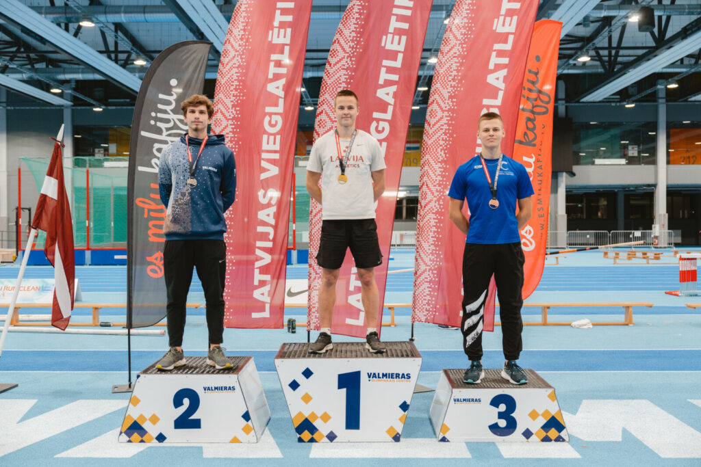 Latvijas čempionāts daudzcīņā un soļošanā telpās