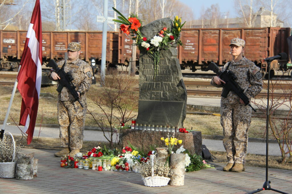 Komunistiskā genocīda upuru atcere Valmieras novadā