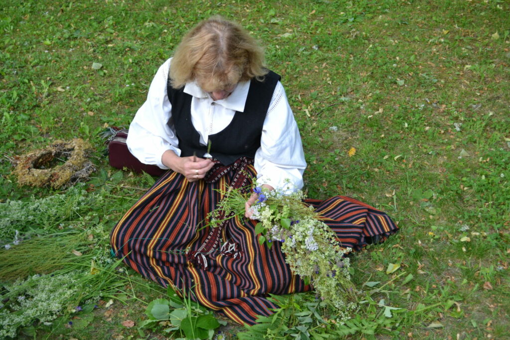 Jāņu vainagi