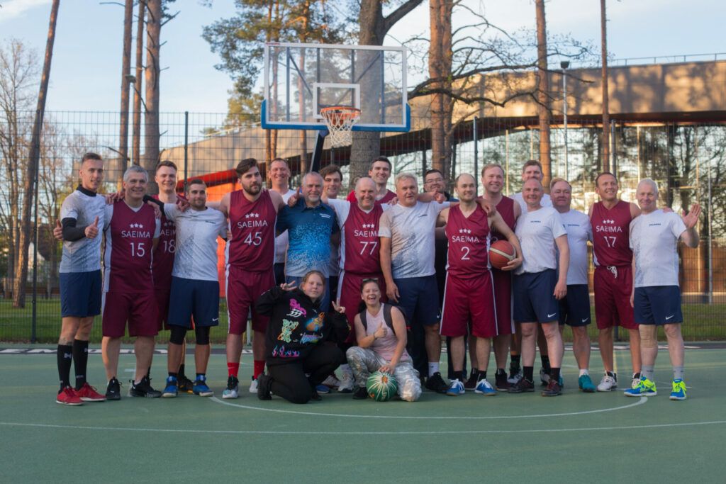Labdarības basketbola turnīra kopbilde