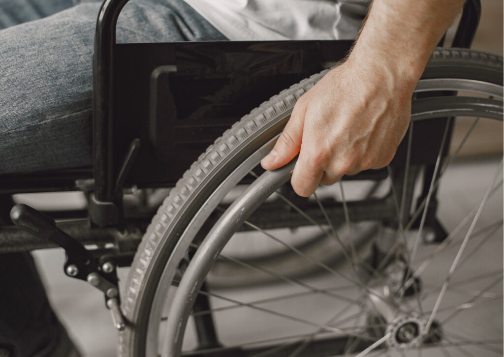 No 1. jūlija tiks paaugstināts transporta pabalsts cilvēkiem ar invaliditāti
