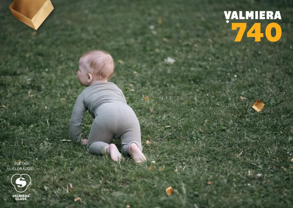 Valmieras dzimšanas dienas svētku laikā, piektdien, 21.jūlijā, un sestdien, 22.jūlijā, laukumā pie Hanzas sienas sadarbībā ar Happy Latvia darbosies mazuļu telts, kur būs iespēja parūpēties par pašiem mazākajiem pilsētas dzimšanas dienas apmeklētājiem.
