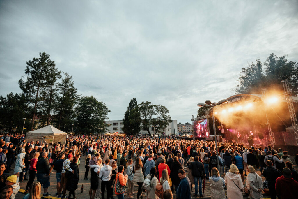 Aizvadīta Valmieras 740. dzimšanas diena