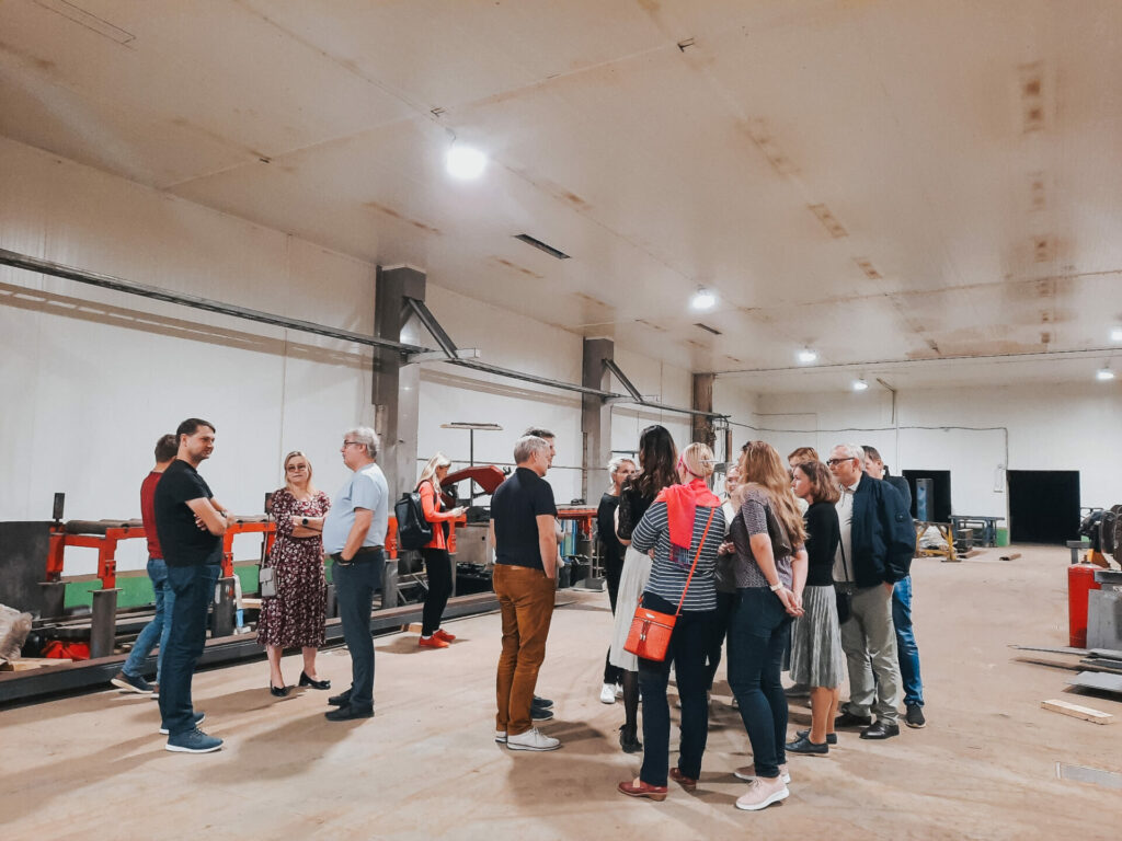 20 personu grupa no Veru apriņķa Attīstības centra (SA Võrumaa Development Center) Igaunijā  27. septembrī visas dienas garumā viesojās Valmierā. 