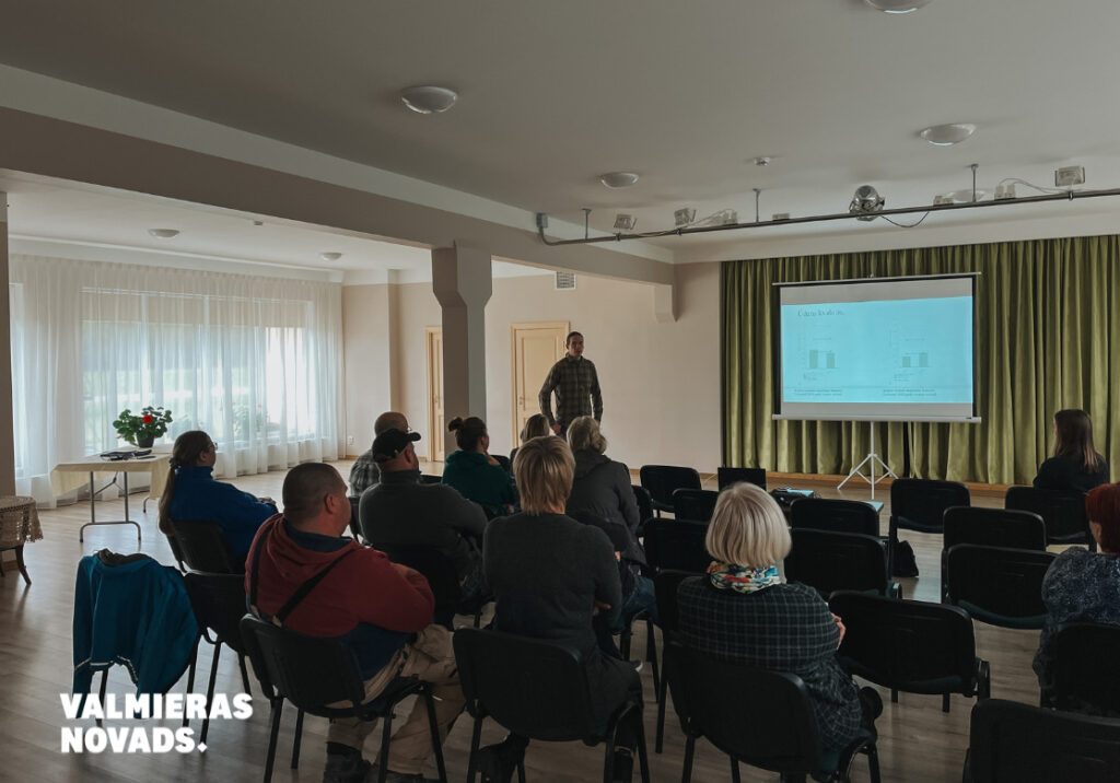 19. oktobrī Ramatas pagasta kultūras centrā norisinājās tikšanās, kuras laikā SIA “Saldūdeņu risinājumi” pētnieks Māris Liepiņš prezentēja Ramatas Lielezera zivsaimnieciskās izpētes darba rezultātus.