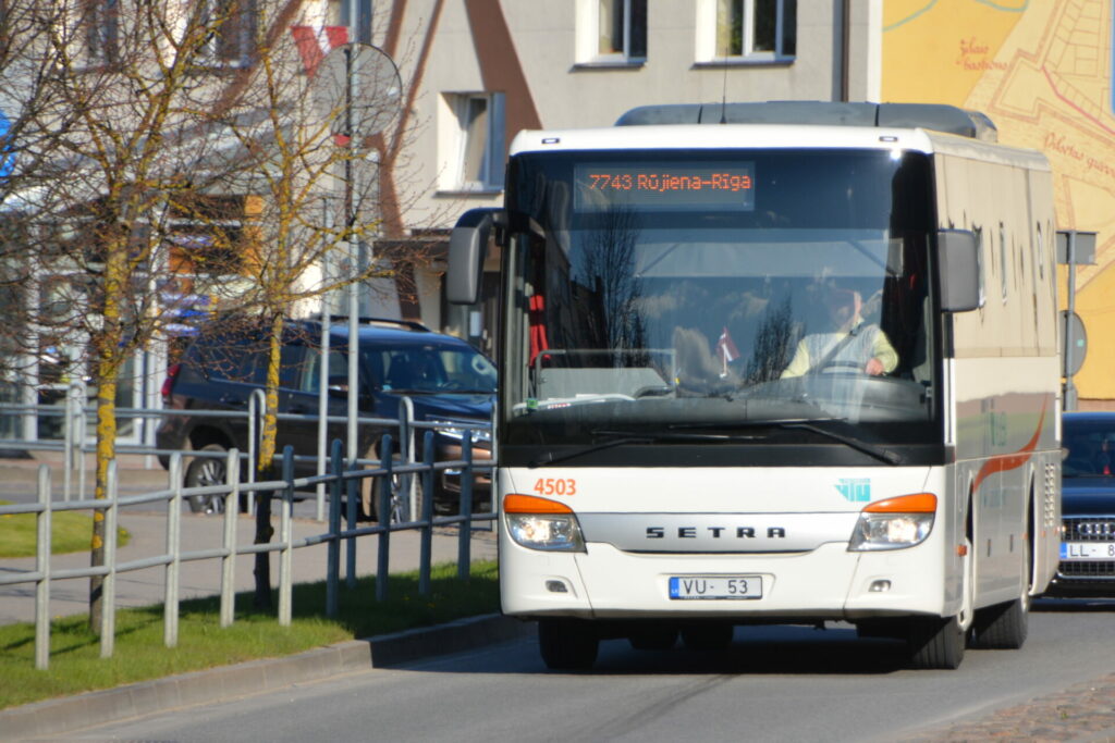 SIA “VTU Valmiera” informē, ka 18. novembrī, sveicot Latvijas Republikas proklamēšanas 105. gadadienā, braukšana Valmieras pilsētas maršrutu autobusos būs bez maksas.
