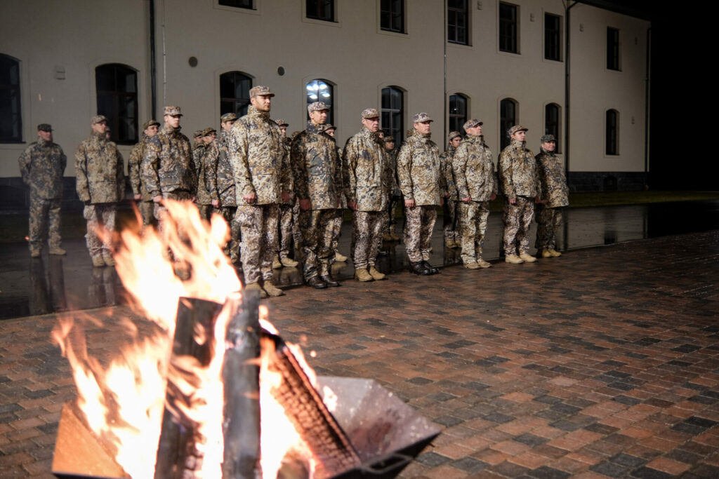 10. novembrī militārajā bāzē “Kaugurmuiža” notiks Zemessardzes 2. Vidzemes brigādes 22. kaujas nodrošinājuma bataljona zemessargu zvēresta došanas svinīgā ceremonija. Dodot zvērestu, 30 zemessargi  apliecinās savu vēlmi un gatavību aizsargāt Latvijas tautu un Latvijas valsti, tās neatkarību un drošību.