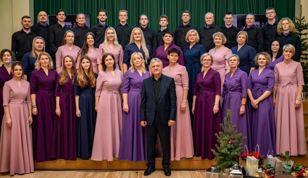 "Rītu puse" - 35