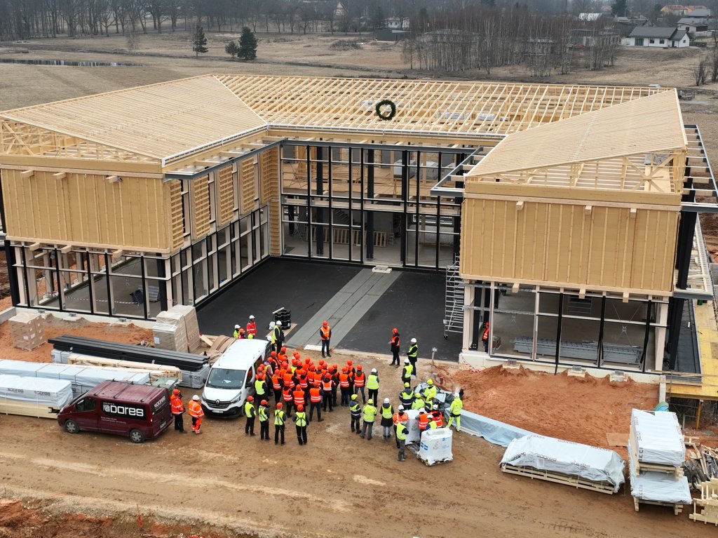 LVM Rietumvidzemes reģiona klientu centra ēkas būvniecības darbi