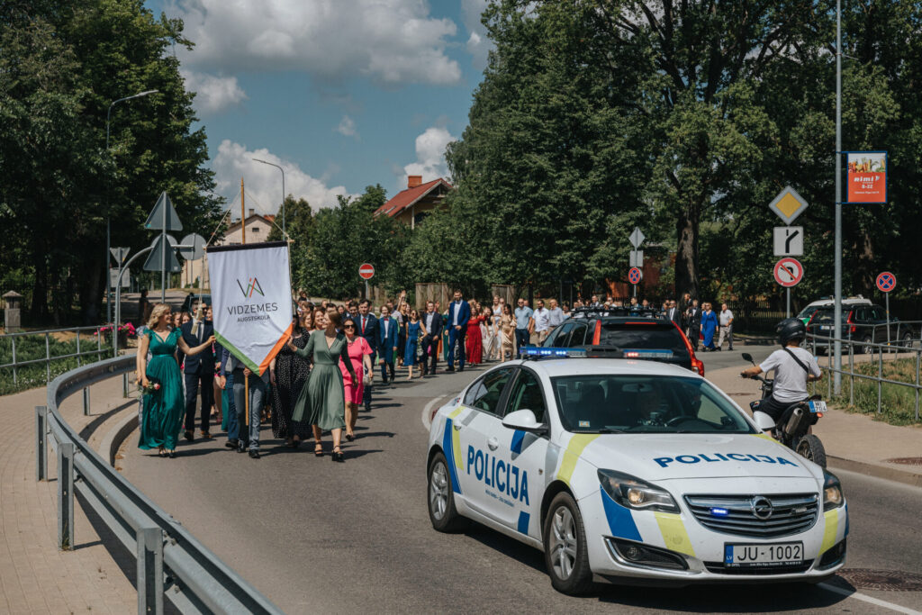 Vidzemes Augstskolas absolventu gājiens