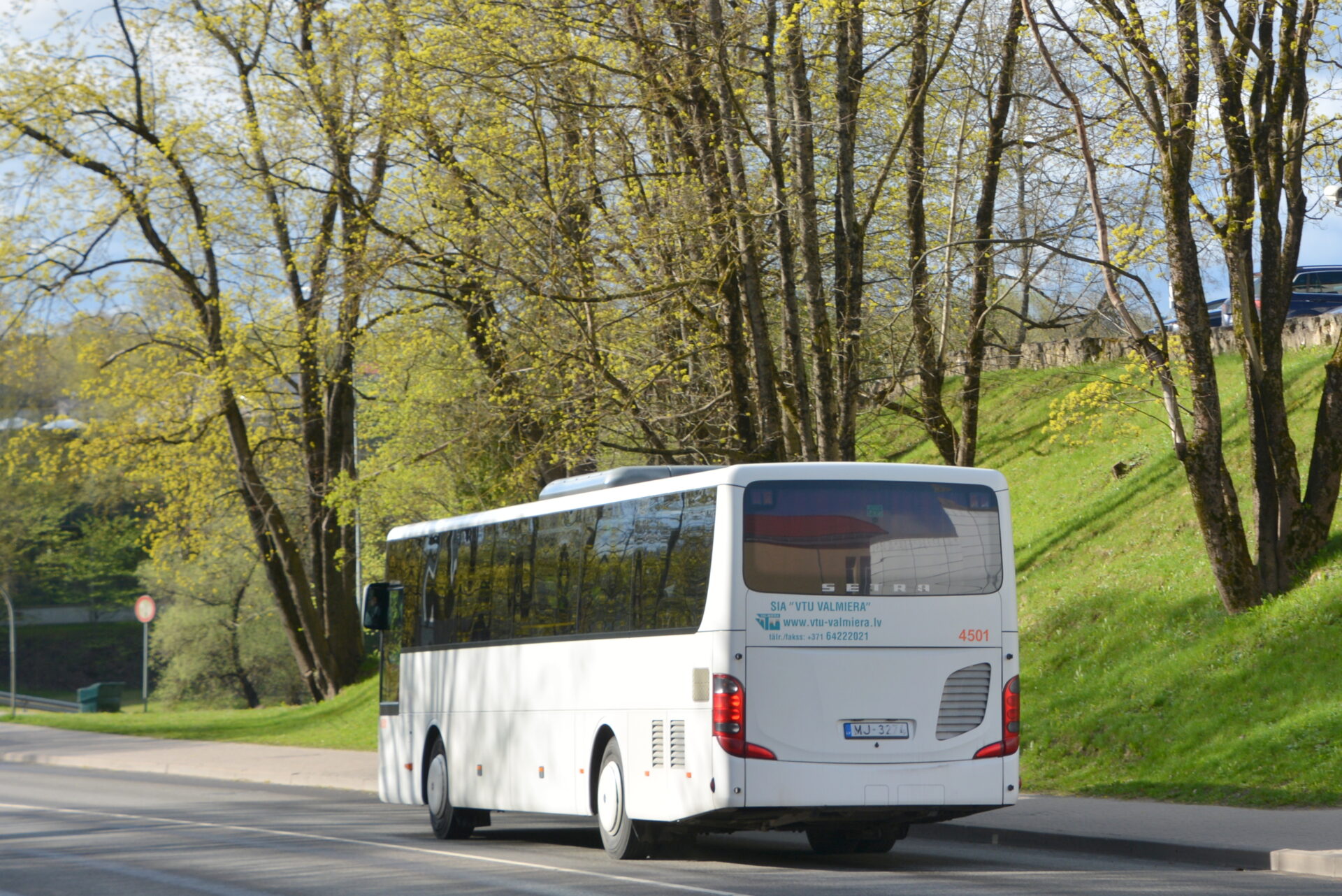 Izmaiņas autobusu kustībā maijā
