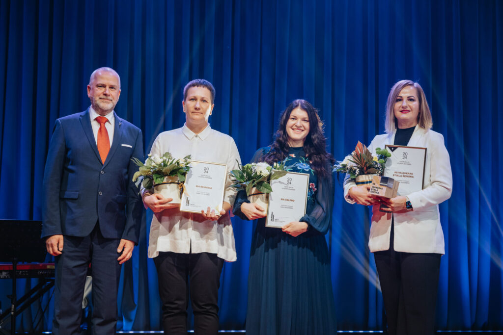 Nominācijas “Gada sadarbība ar izglītības iestādēm” apbalvojumu saņēmēji (foto Klāvs Vasiļevskis)