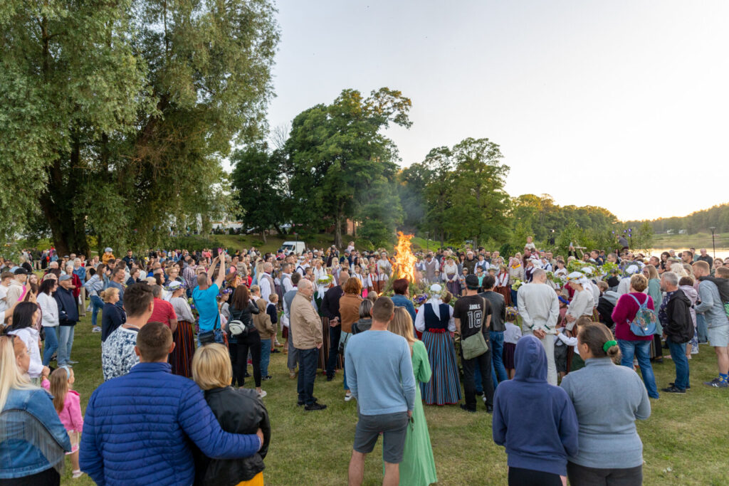 Svinēsim vasaras saulgriežus un Jāņus Valmieras novadā!