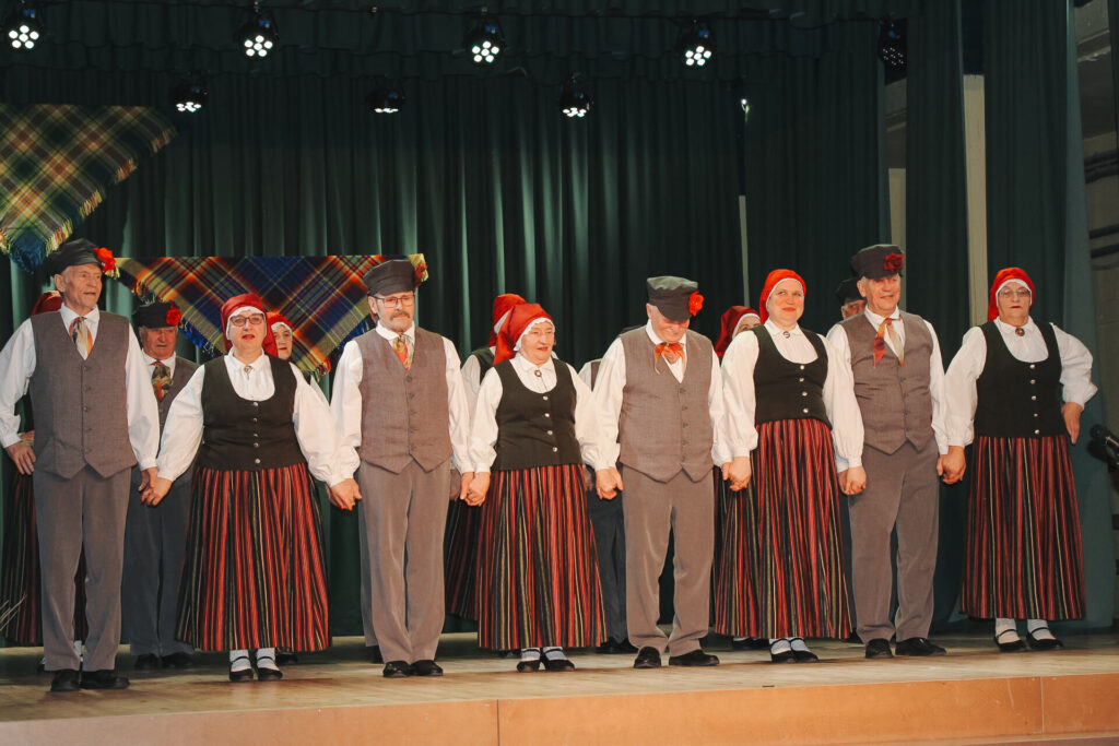 Ēveles Tautas nams