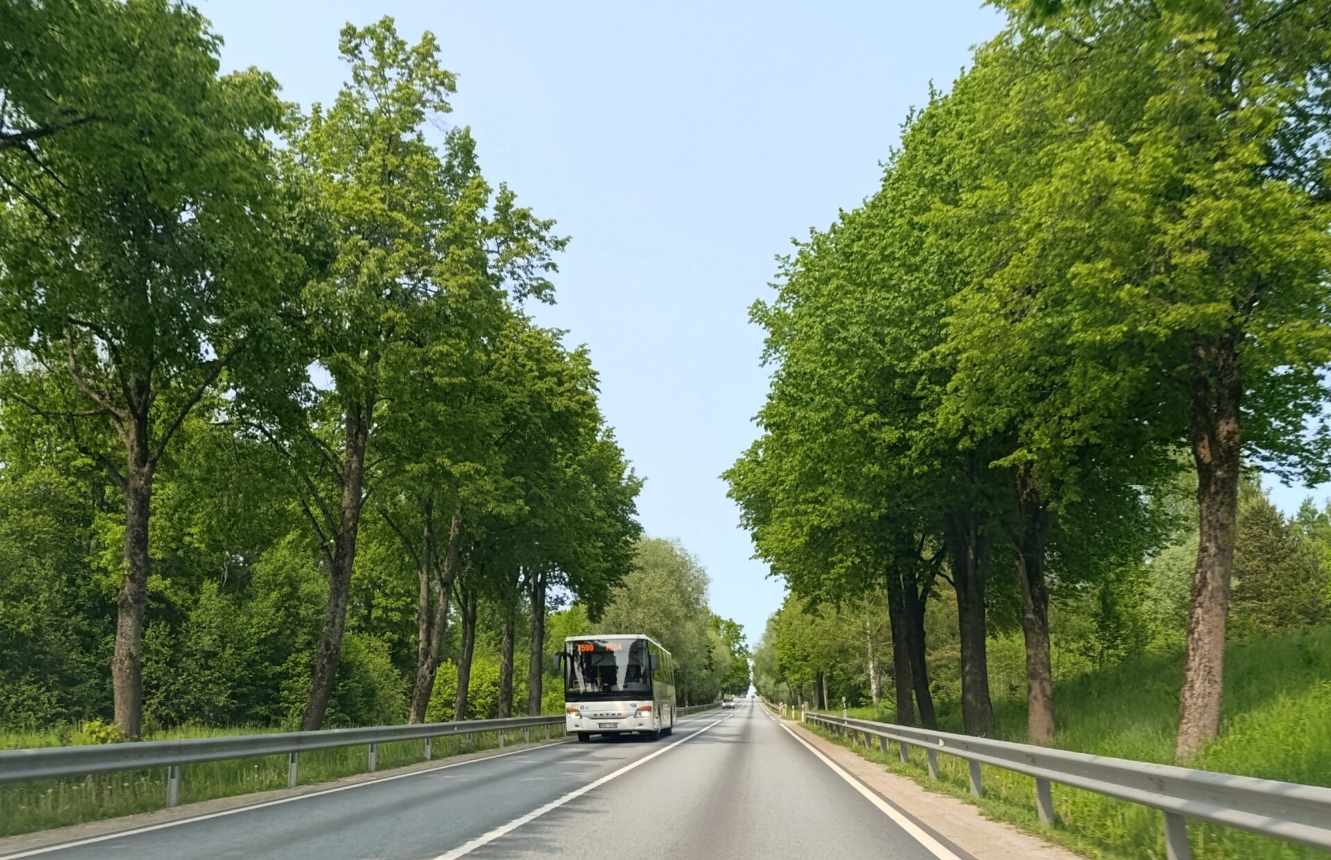 Pasažieru pārvadātāju protesta akcijas laikā 16. septembrī stundu nekursēs reģionālo maršrutu autobusi