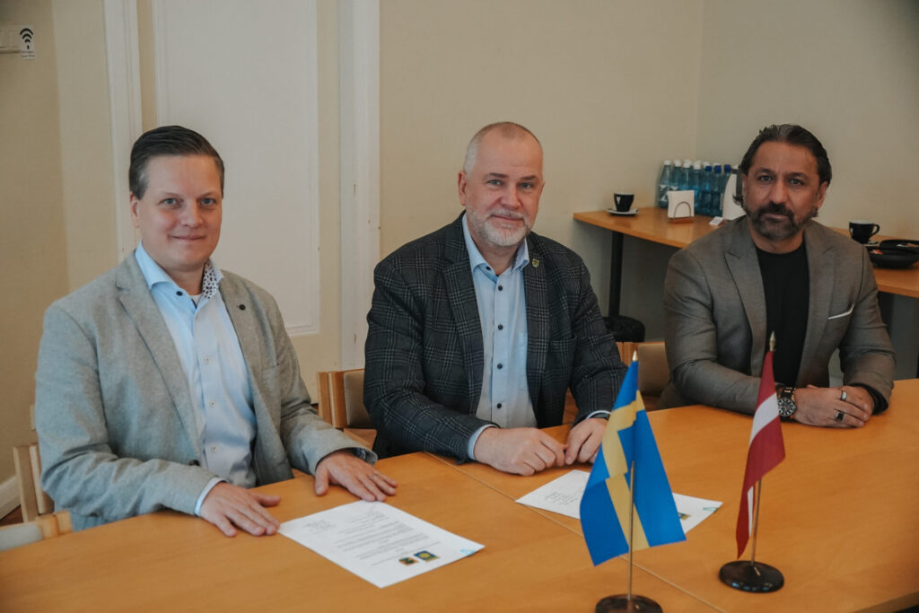 Sadarbības līguma parakstīšana