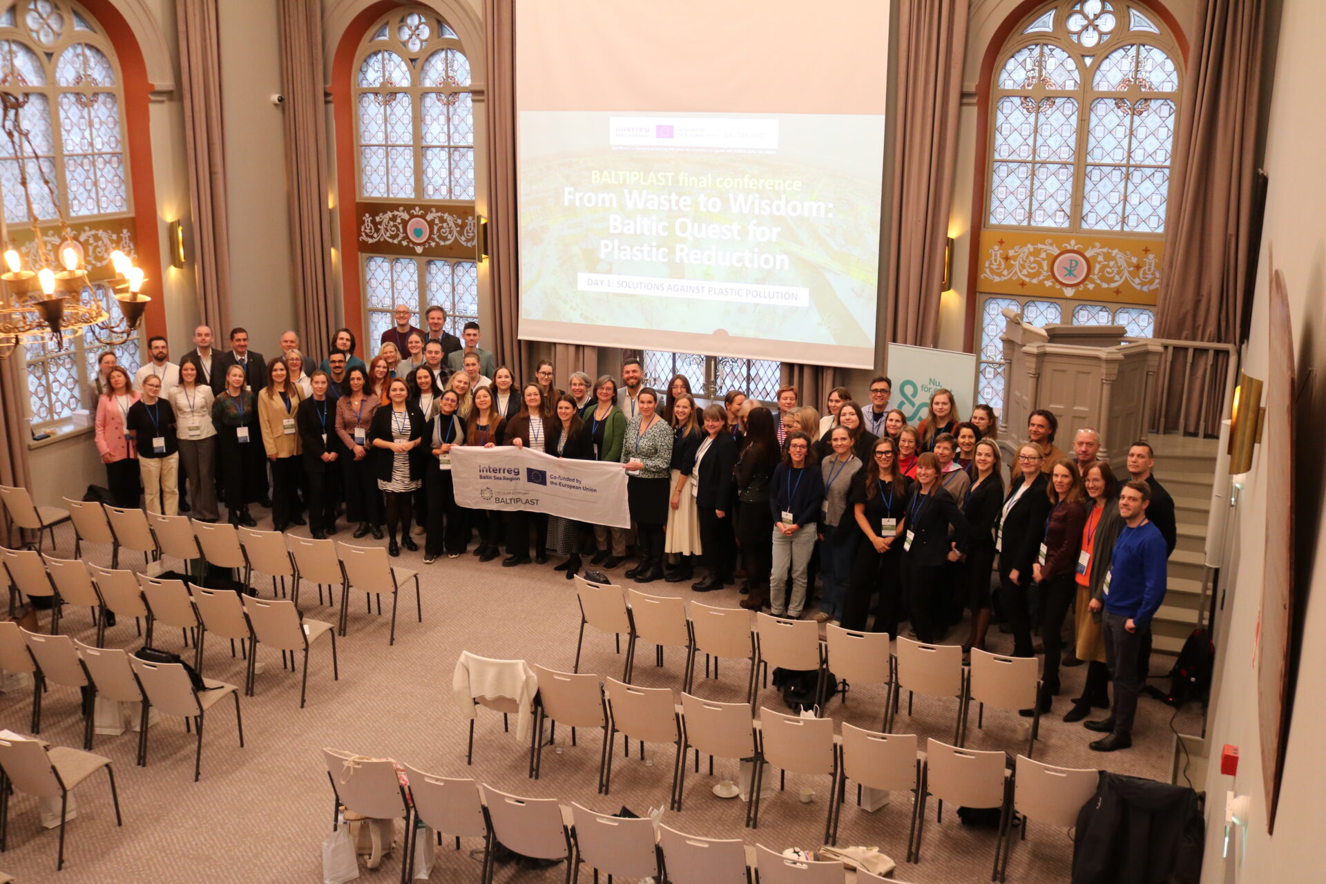 konferences dalībnieku kopbilde