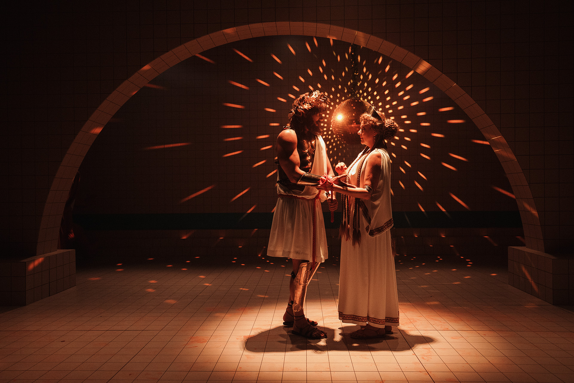 Valmieras teātrī pirmizrādi piedzīvo grieķu traģēdija - Eirpīda “Mēdeja”