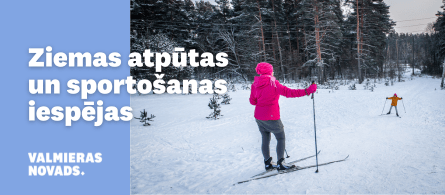 ziemas aktivitāšu iespējas Valmieras novadā_ attēlā divi slēpotāji ar distanču slēpēm