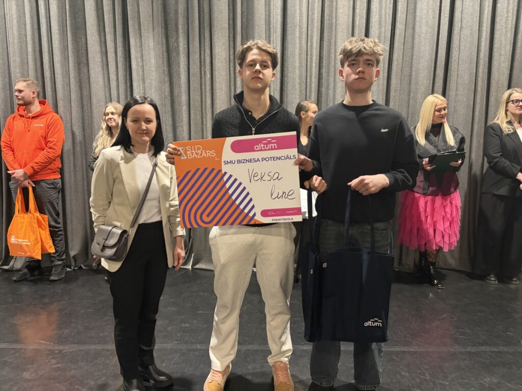 CITS BAZĀRS 2026 Valmierā noskaidroti labākie skolēnu mācību uzņēmumi