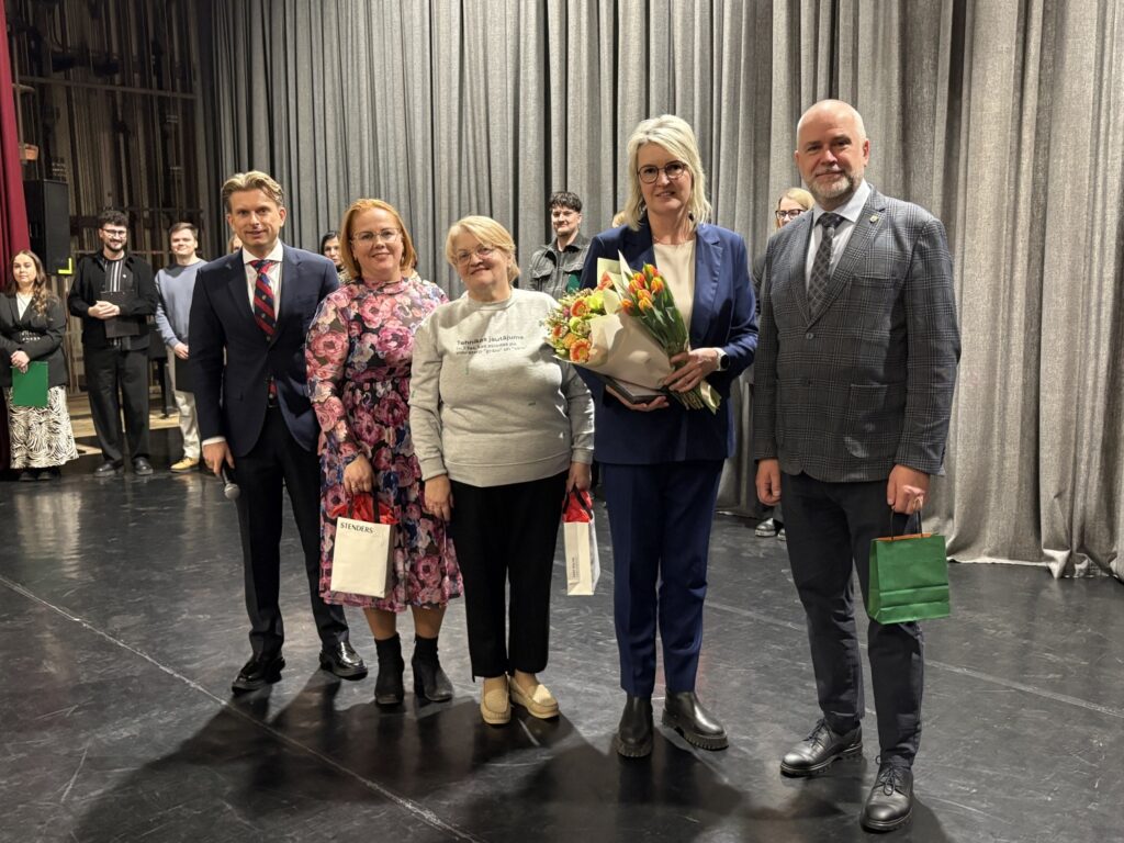 CITS BAZĀRS 2026 Valmierā noskaidroti labākie skolēnu mācību uzņēmumi