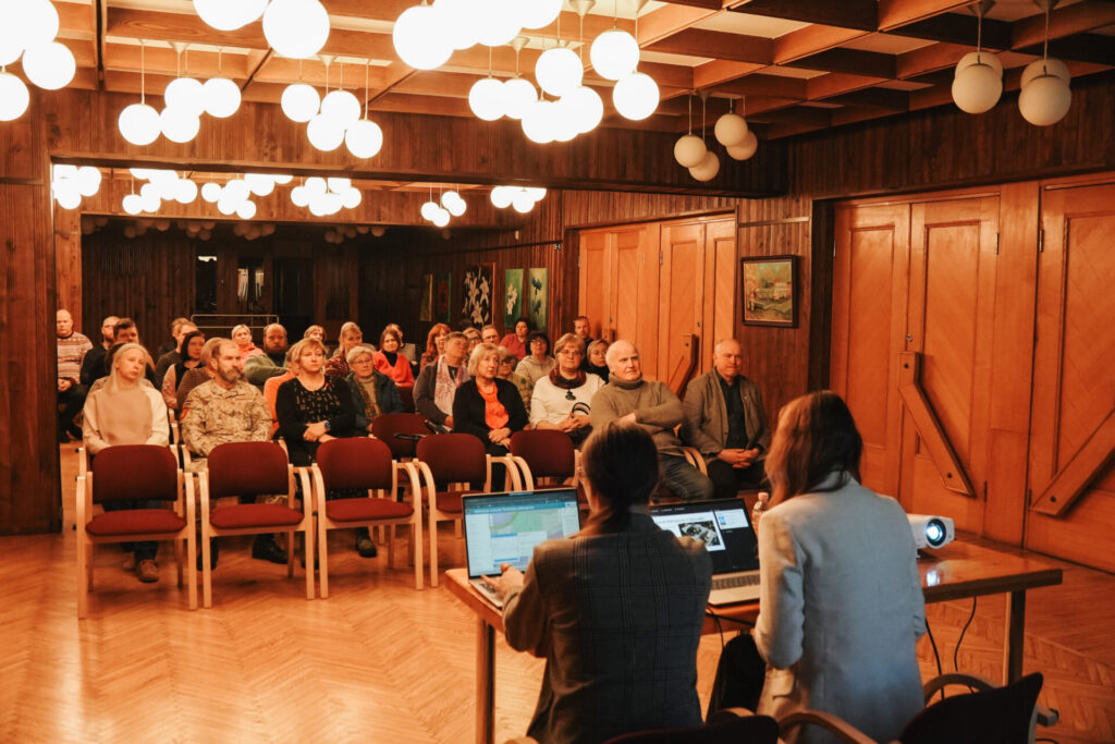 Tikšanās ar iedzīvotājiem Naukšēnos