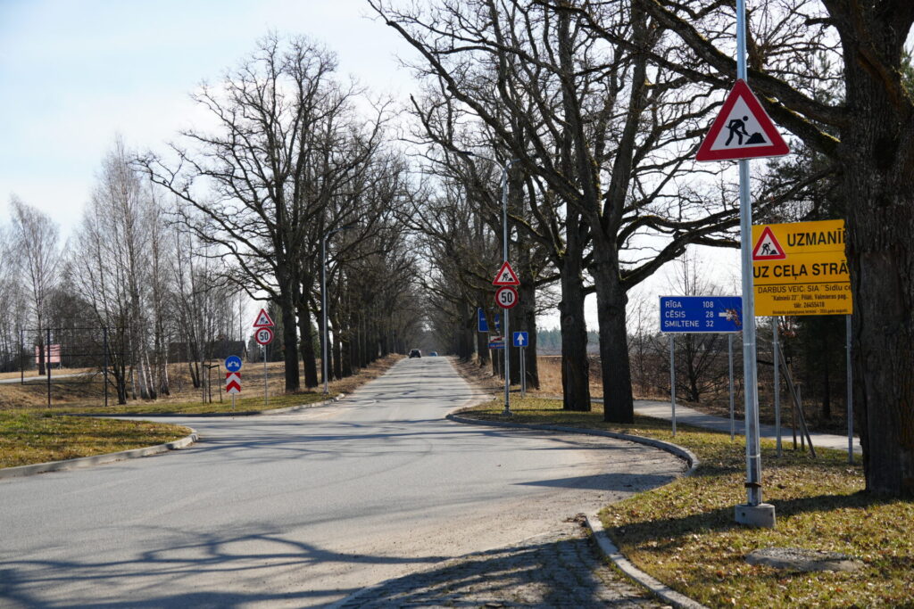 Cēsu ielas rotācijas aplis Valmierā