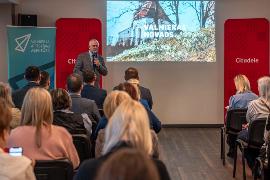 Valmierā aizvadītas “Saimnieku brokastis” – fokusā nozares attīstība, finansējums un globālie izaicinājumi