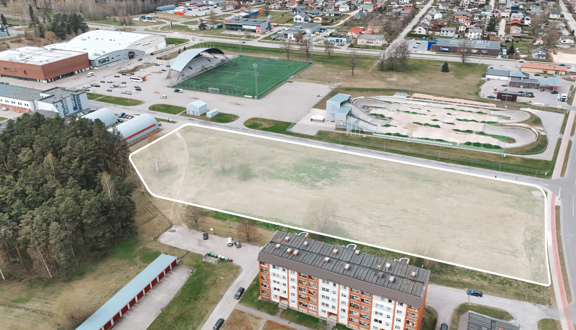 Nekustamais īpašums Ausekļa iela 30, Valmiera - aero foto