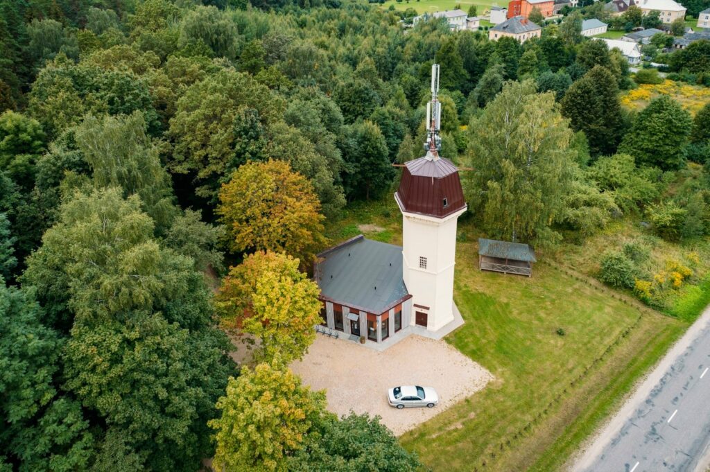 Zilākalna Kultūrvēstures un apmeklētāju centrs