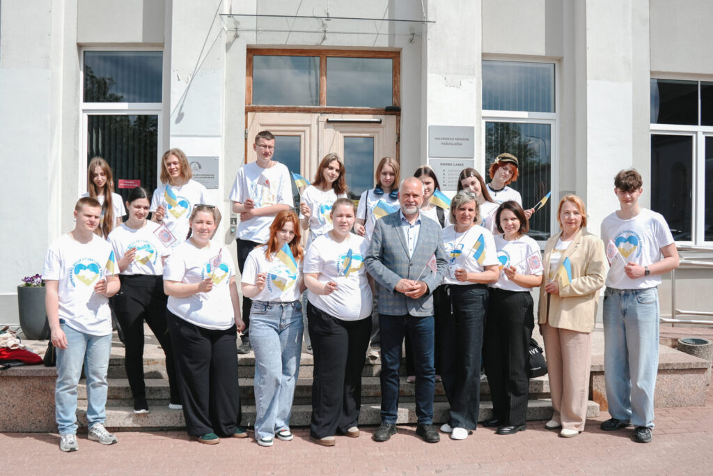 Valmieras novada pašvaldībā viesojās jauno speciālistu grupa no Ukrainas