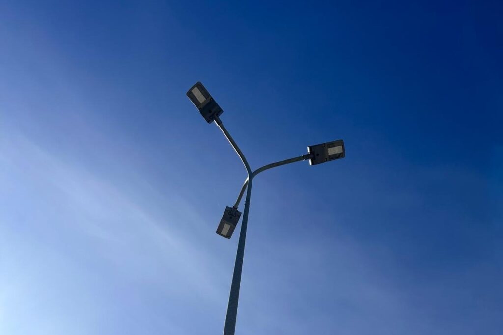 Uzsākta siltumnīcefekta gāzu emisiju samazināšana un energoefektivitātes uzlabošana Valmieras novada teritorijas publiskajā ielu apgaismojuma sistēmā