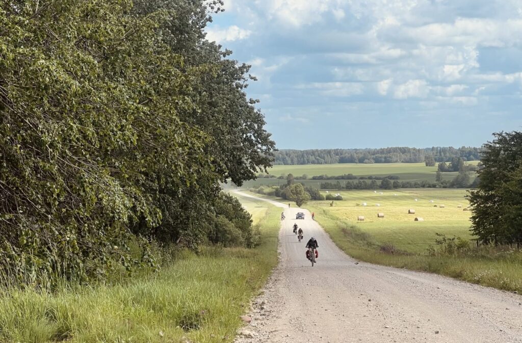 Velomūzikas akustiskais koncerts arī Zilākalnā un Rūjienā