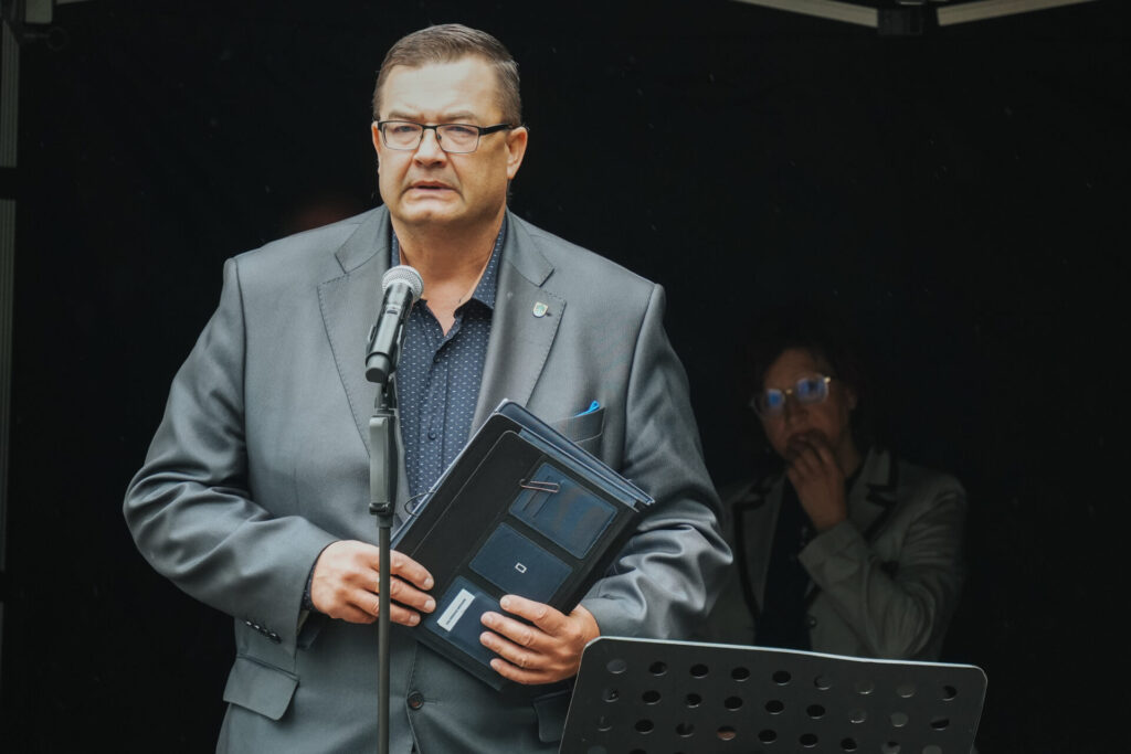 Komunistiskā genocīda upuru piemiņas brīdis Valmierā