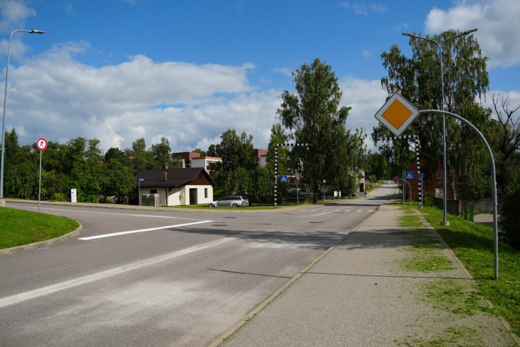 Pāvila Rozīša un Brēžas ielas krustojums