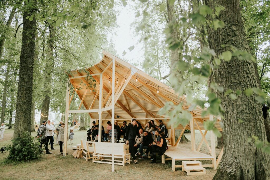 Valmiermuižas parka āra klase